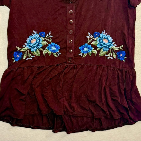American Eagle Outfitters Burgundy Top with Blue Floral Embroidery- Size XS - Picture 2 of 8